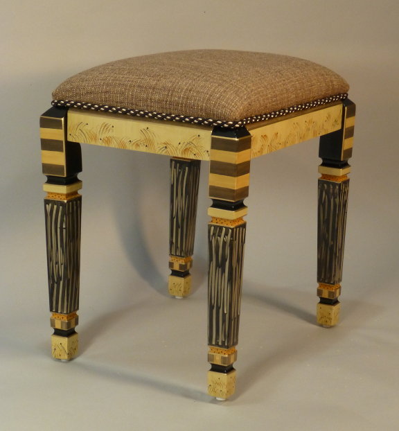 TWO-S-CLVS-4-CARVEDLEGVANITSTOOL4GOLD-BLACK.JPG
