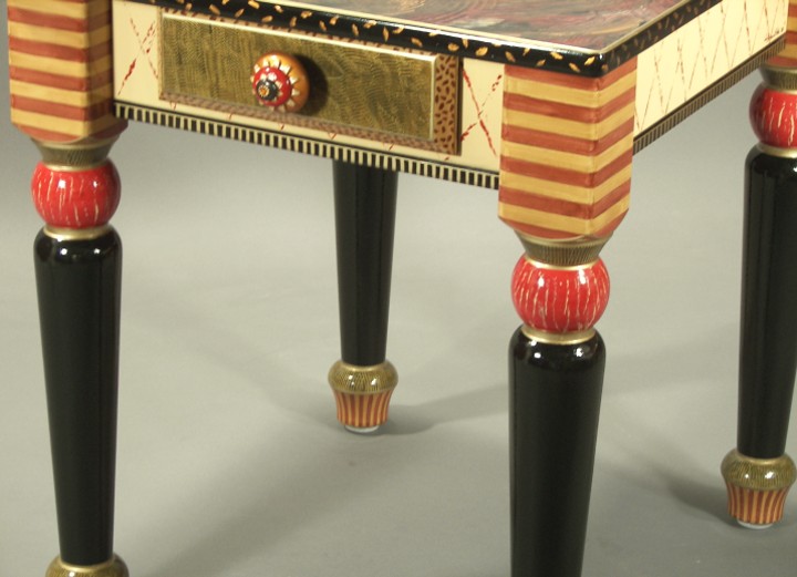 catweb500two-t-at-tled-3a-turnedlegendtable3closetomato25h.jpg
